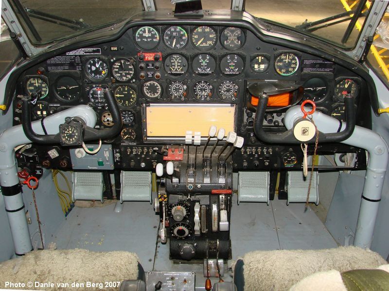 piaggio cockpit