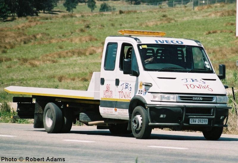 iveco_tow_truck_ra.JPG