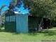 International bus - Backpackers accommodation - Bathurst - Photo Richard Gillatt - 2005