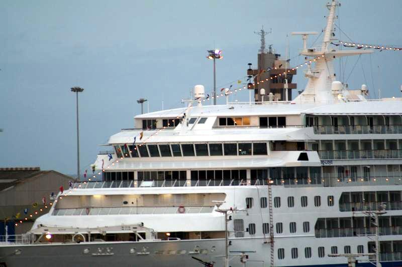 cruise ship in port elizabeth today